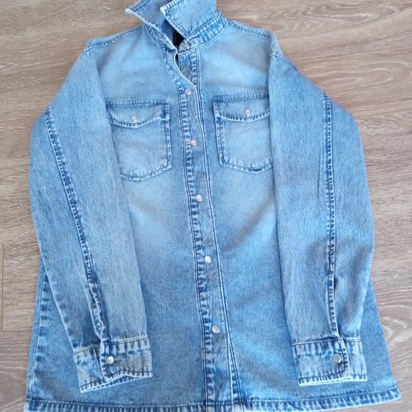 Bagatelle Shacket - Picture 5 of 11